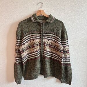 Heirloom Collectives zip up knit sweater